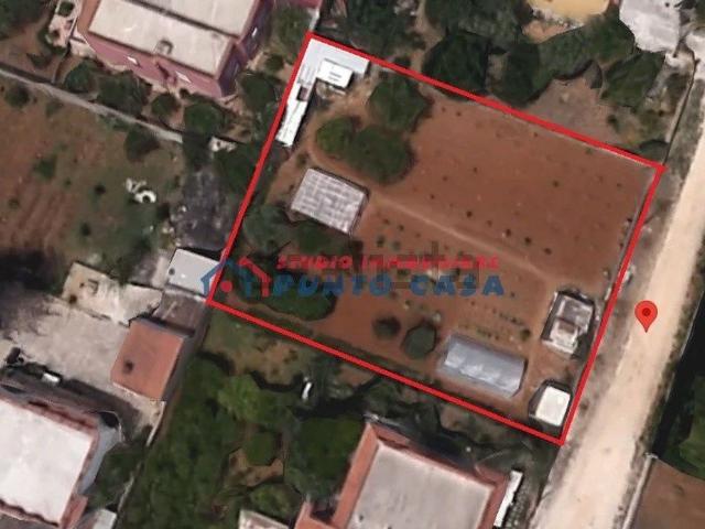 Terreno in vendita di 1000 m² in Strada Isolotto