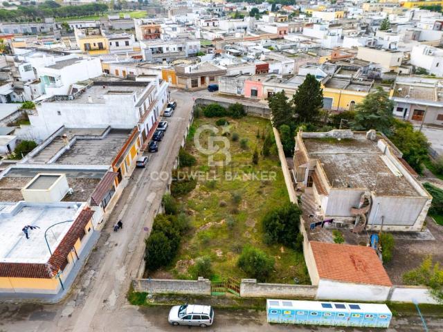 Terreno in vendita di 1000 m² in Via Wolfgang Amadeus Mozart