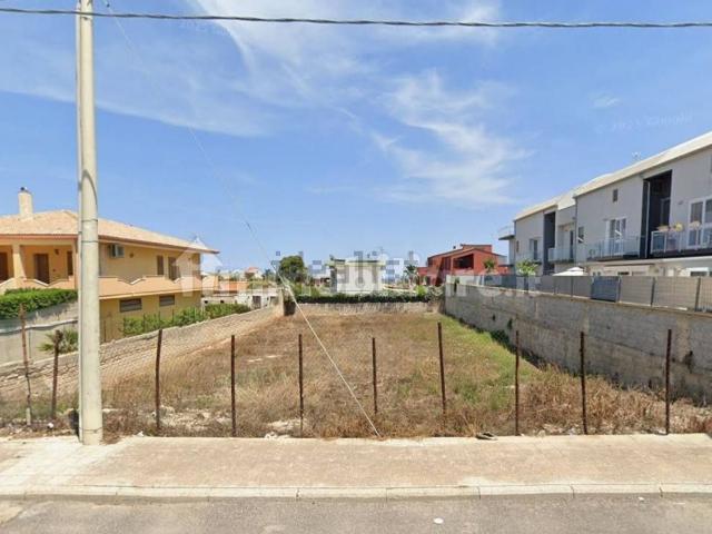 Terreno in vendita di 1000 m² in Via Bologna