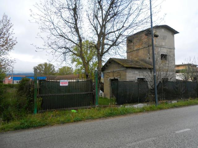 Terreno in vendita di 1000 m² in Via Nuova