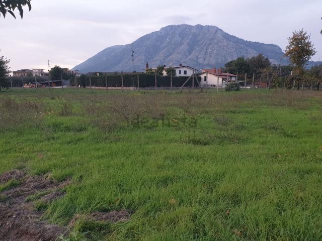 Terreno in vendita di 1000 m² in Via Ponteligno 0, 82016, Montesarchio Benevento, Italia