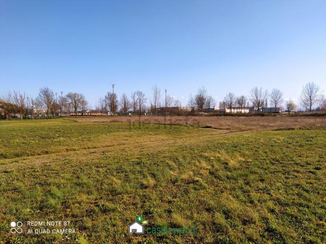 Terreno in vendita di 1000 m² in Via San Giacomo