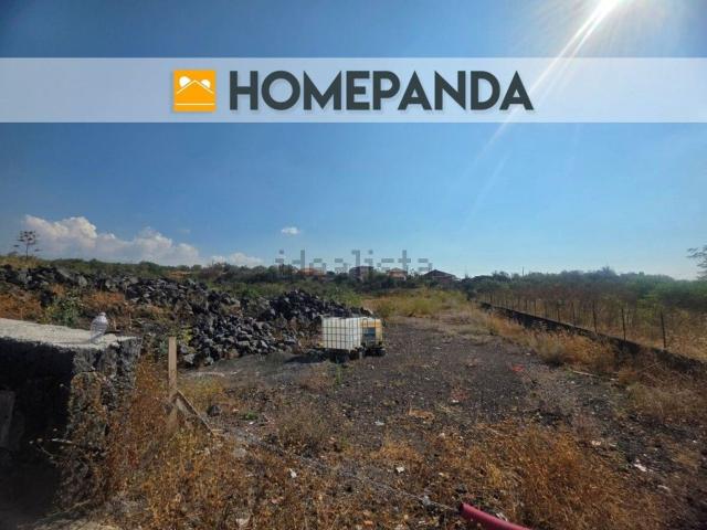 Terreno in vendita di 1000 m² in Via Siracusa