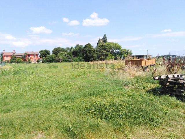 Terreno in vendita di 10183 m² in Via San Cassiano