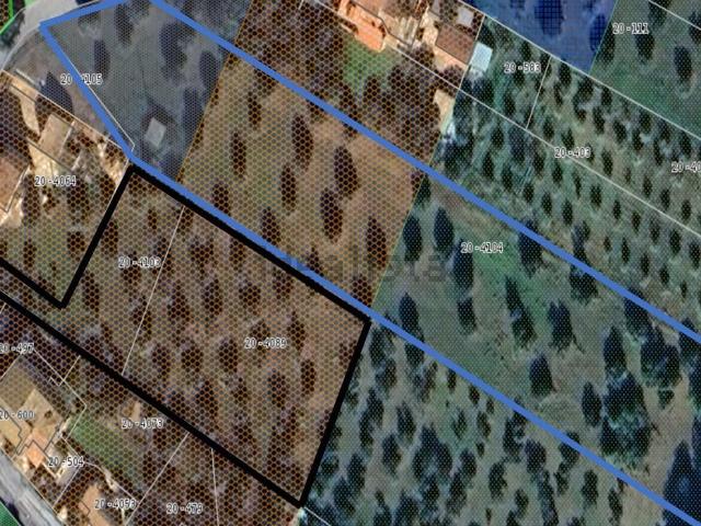 Terreno in vendita di 10200 m² in Contrada San Giacomo, 25