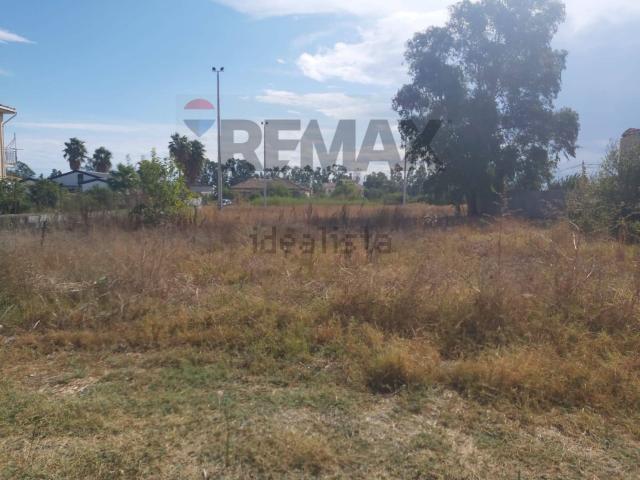 Terreno in vendita di 1020 m² in Via dell&apos Anice, 20