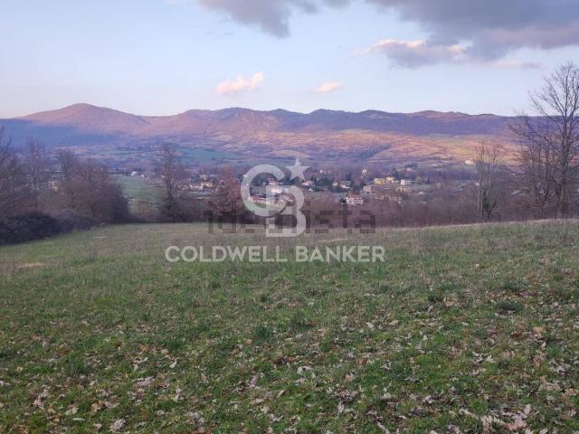 Terreno in vendita di 10250 m² in Via Della Difesa