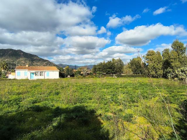 Terreno in vendita di 1493 m² in Via dell&apos Erica