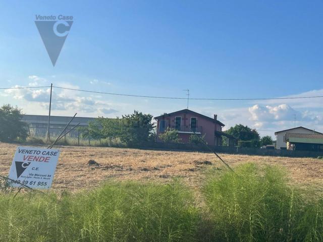 Terreno in vendita di 1140 m²