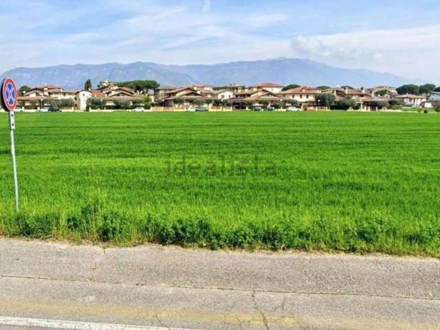 Terreno in vendita di 11778 m² in Via Marcon