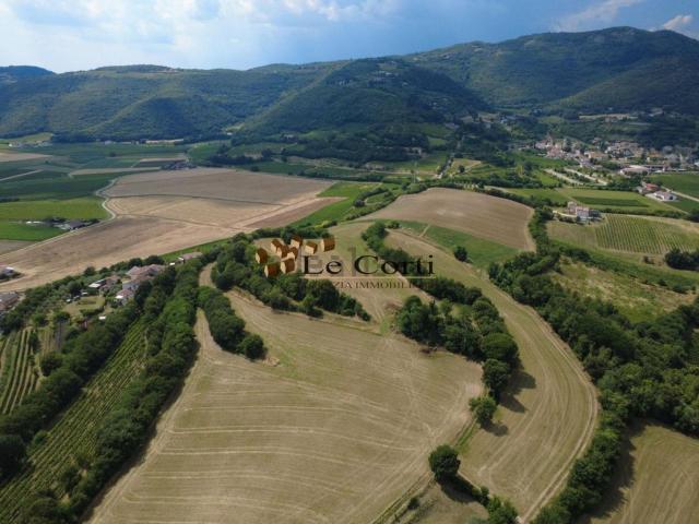Terreno in vendita di 119301 m²