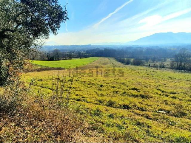 Terreno in vendita di 11000 m²