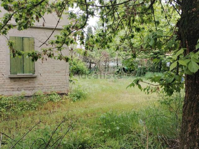 Terreno in vendita di 1100 m² in Via Grazioli Don Giacomo
