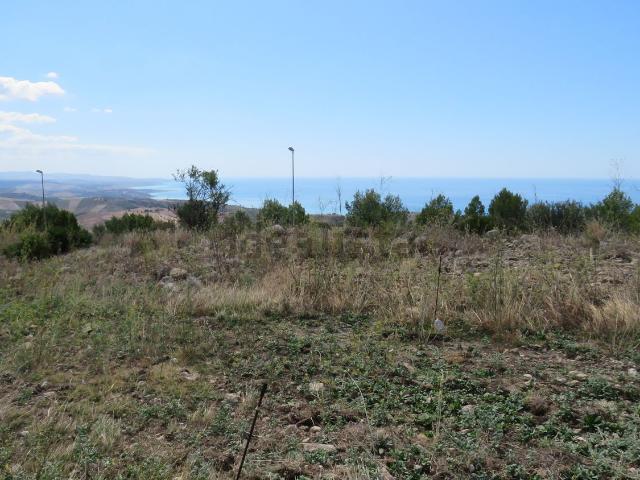 Terreno in vendita di 11105 m² in Contrada Montagna