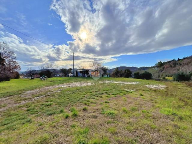 Terreno in vendita di 1118 m² in Via Provinciale