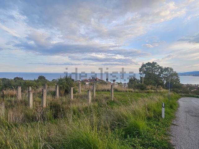 Terreno in vendita di 1123 m² in Via Batia, 71