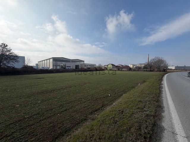 Terreno in vendita di 11348 m² in Via Villafalletto