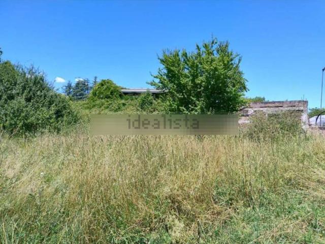 Terreno in vendita di 1240 m² in Via Sodine