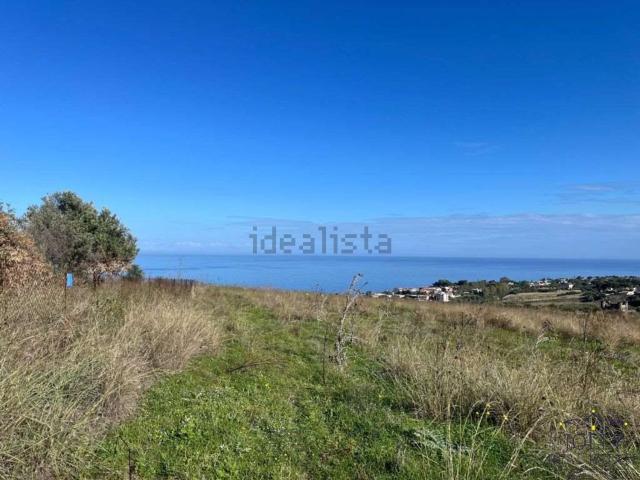 Terreno in vendita di 12476 m² in Contrada Pezzagrande