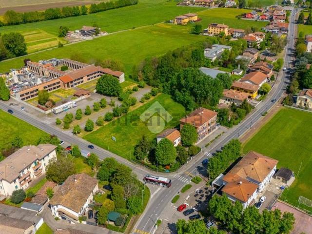 Terreno in vendita di 1270 m² in Via Wolfgang Amadeus Mozart