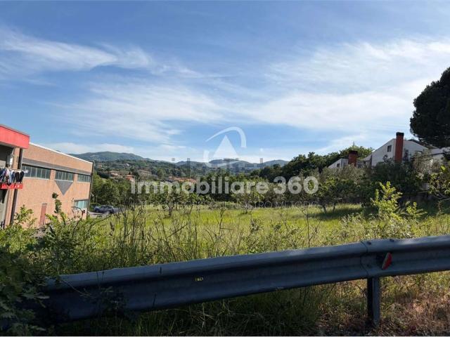 Terreno in vendita di 1270 m² in Via Motta