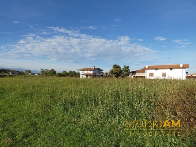 Terreno in vendita di 1285 m² in Via Santa Croce