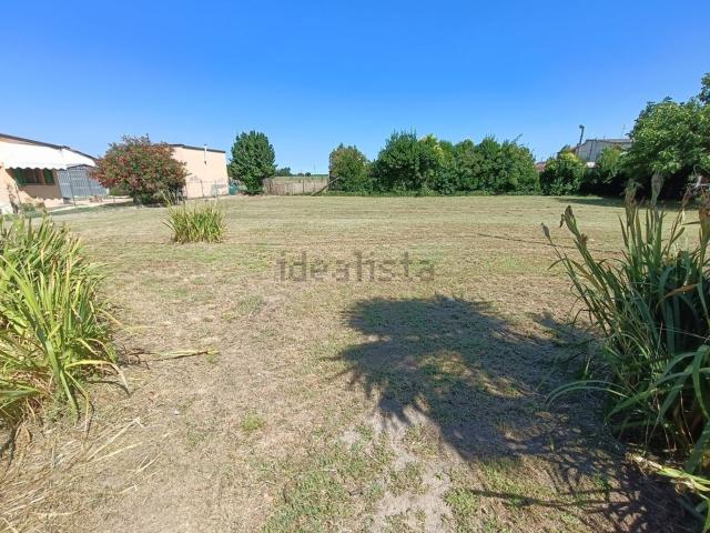 Terreno in vendita di 1285 m² in Via Savarna, 101