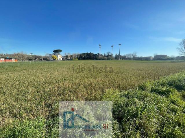 Terreno in vendita di 12000 m² in Via Mura della Caccia