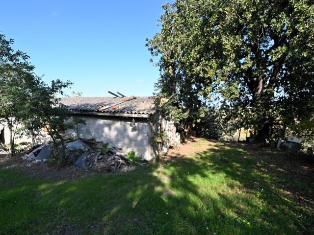 Terreno in vendita di 12000 m² in Contrada Colle Vraddo