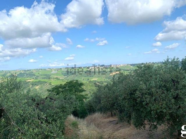 Terreno in vendita di 1200 m² in Contrada San Amato