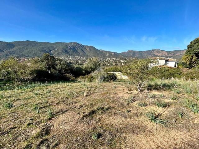 Terreno in vendita di 1200 m² in Strada 16, 26