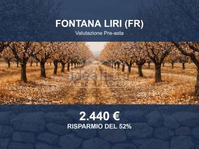 Terreno in vendita di 1200 m² in Strada Regionale 82