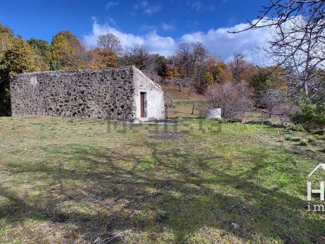 Terreno in vendita di 13500 m² in Contrada Milia