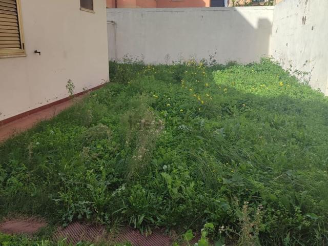 Terreno in vendita di 135 m² in Via Luigi Merello, 126