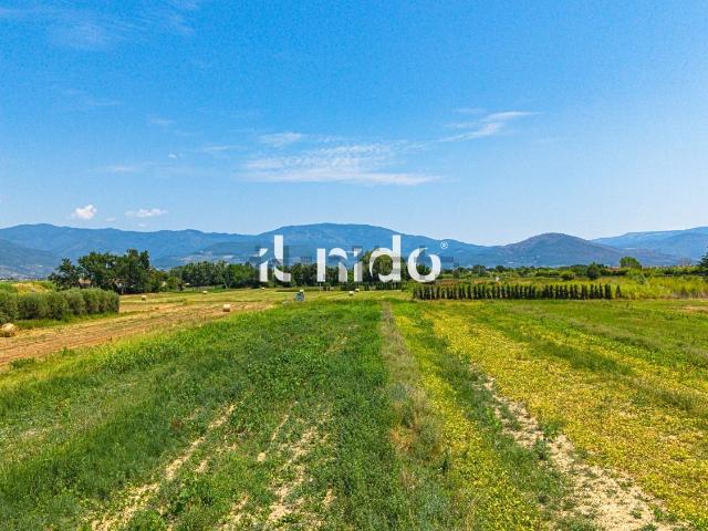 Terreno in vendita di 13600 m²