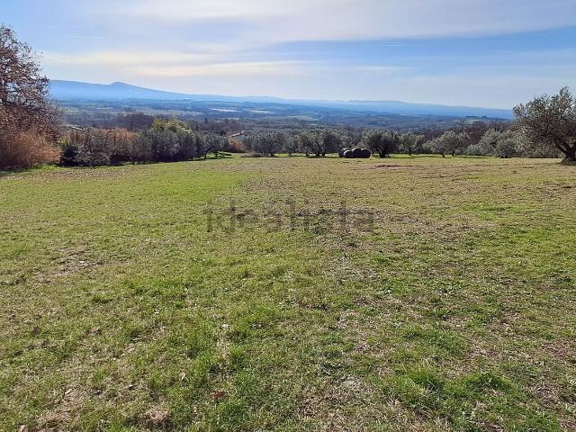 Terreno in vendita di 13000 m² in Strada Poggere, 5