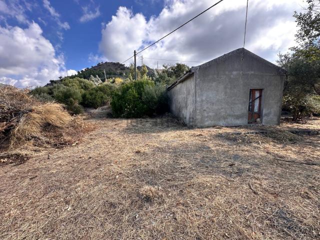 Terreno in vendita di 1300 m² in Contrada Acqualorto