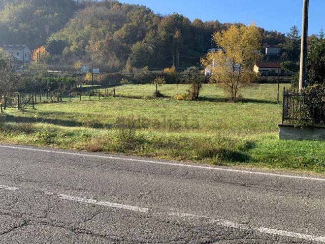 Terreno in vendita di 1305 m² in Via Nazionale, 120