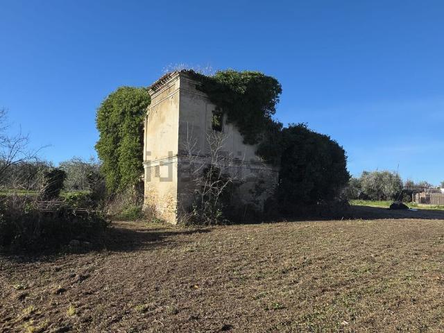 Terreno in vendita di 1320 m² in Contrada Iconicella