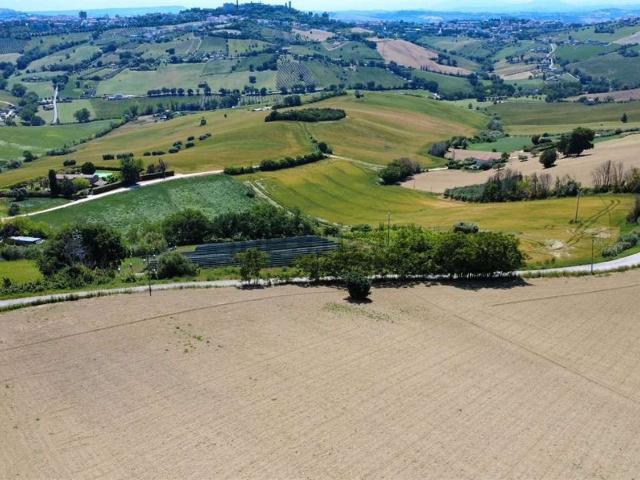 Terreno in vendita di 13270 m²