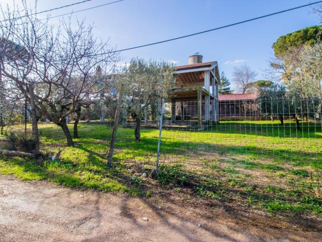Terreno in vendita di 1336 m² in Strada per San Giusto