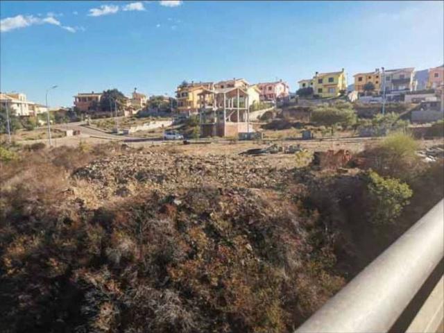 Terreno in vendita di 1452 m² in Via dei Gelsomini