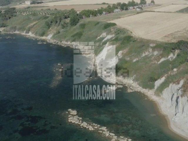Terreno in vendita di 14600 m²