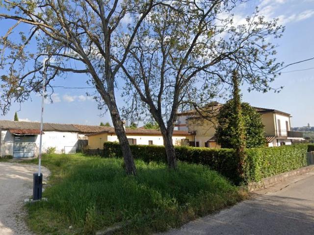Terreno in vendita di 1400 m² in Via Mastruccia, 182