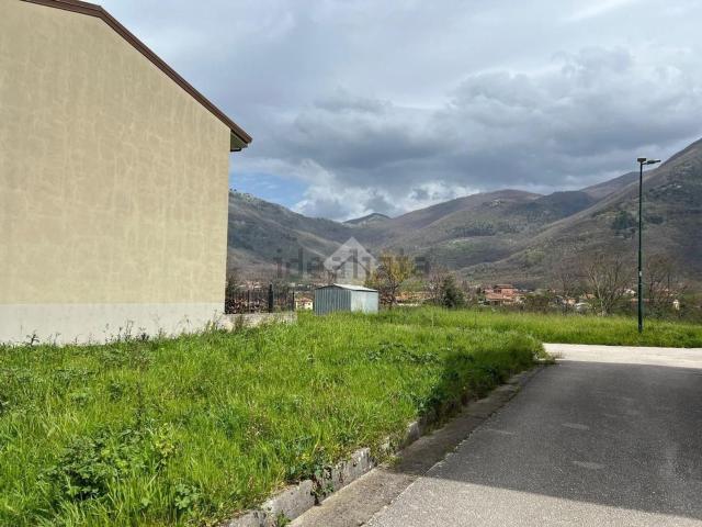 Terreno in vendita di 140 m² in Via Fontanelle