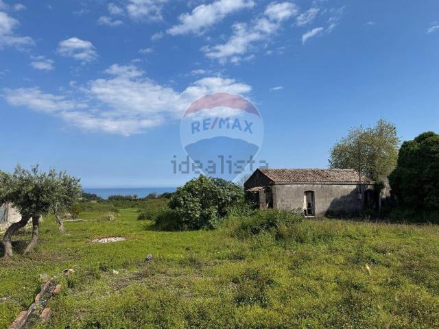 Terreno in vendita di 1410 m² in Strada 8, 48