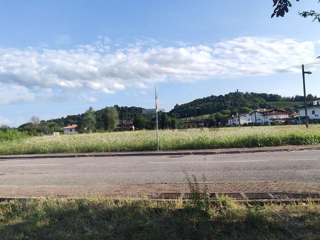 Terreno in vendita di 1432 m² in Via Ottorino Respighi