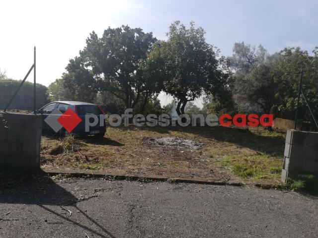 Terreno in vendita di 1580 m² in Contrada Scorsone