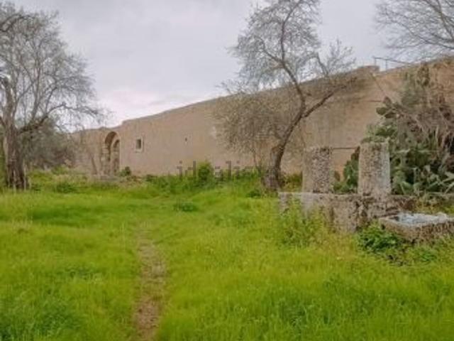 Terreno in vendita di 15000 m²