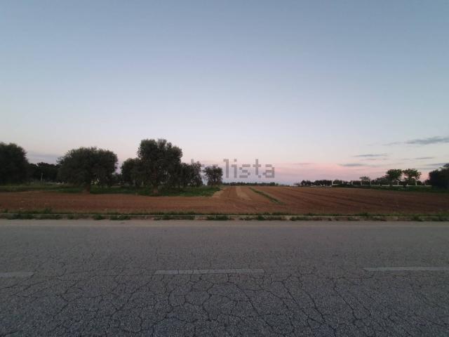 Terreno in vendita di 15000 m² in Via Papa Giovanni paolo II